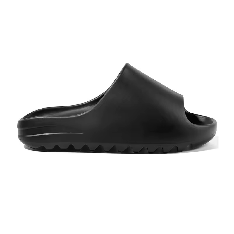 claquettes noires